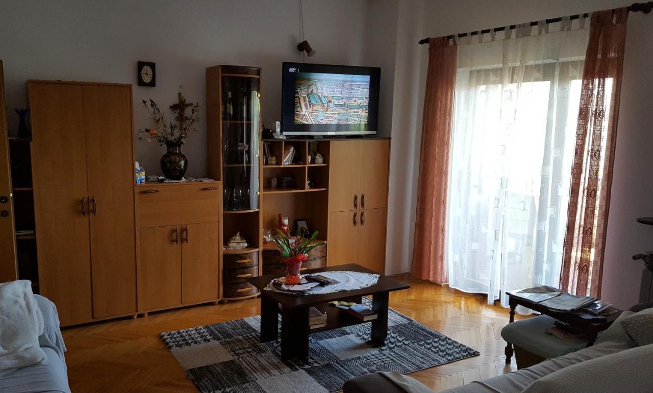 Apartman Zvjezda Biograd Na Moru Exterior foto