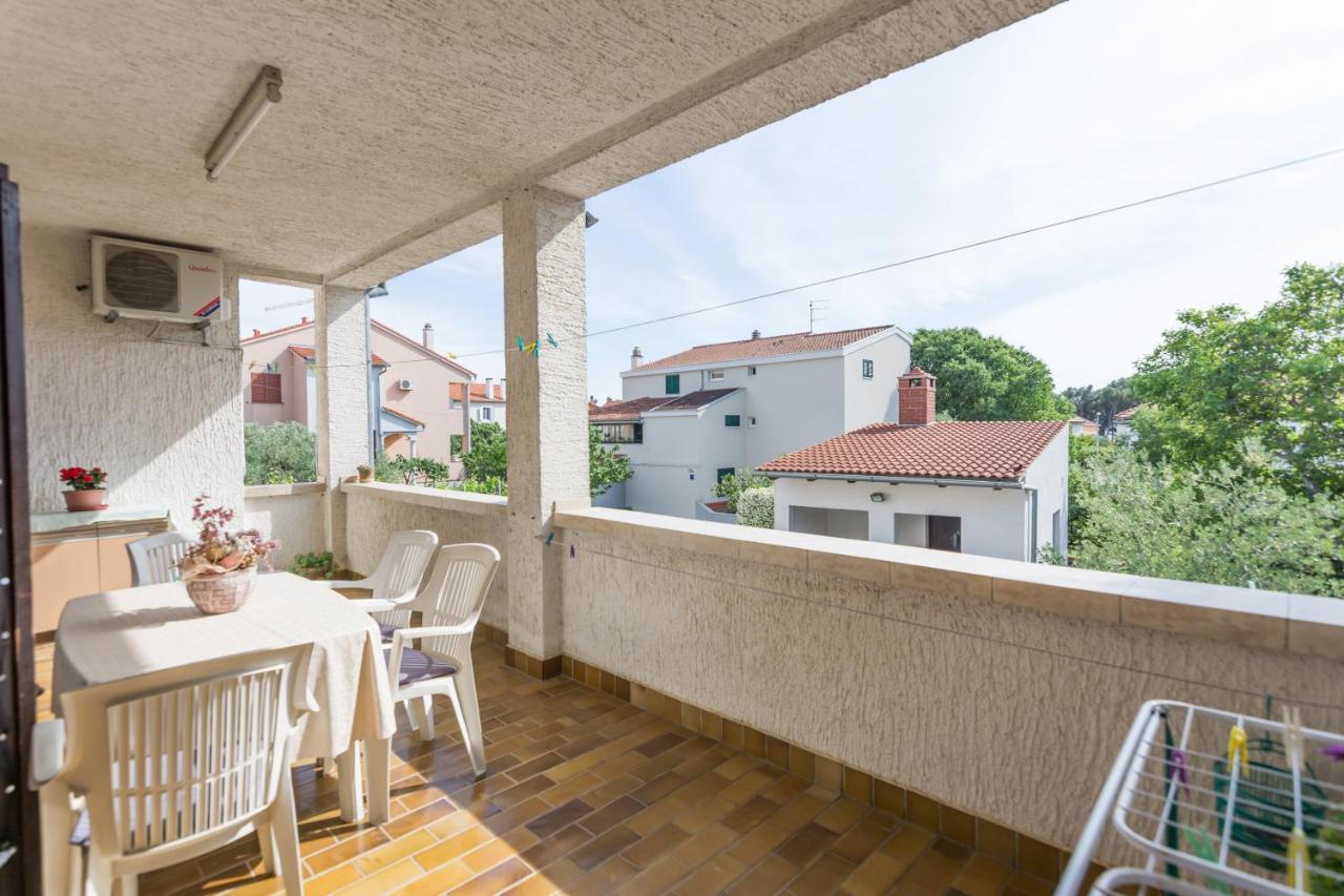 Apartman Zvjezda Biograd Na Moru Exterior foto