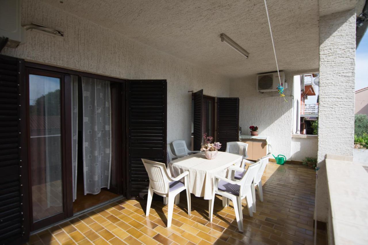 Apartman Zvjezda Biograd Na Moru Exterior foto