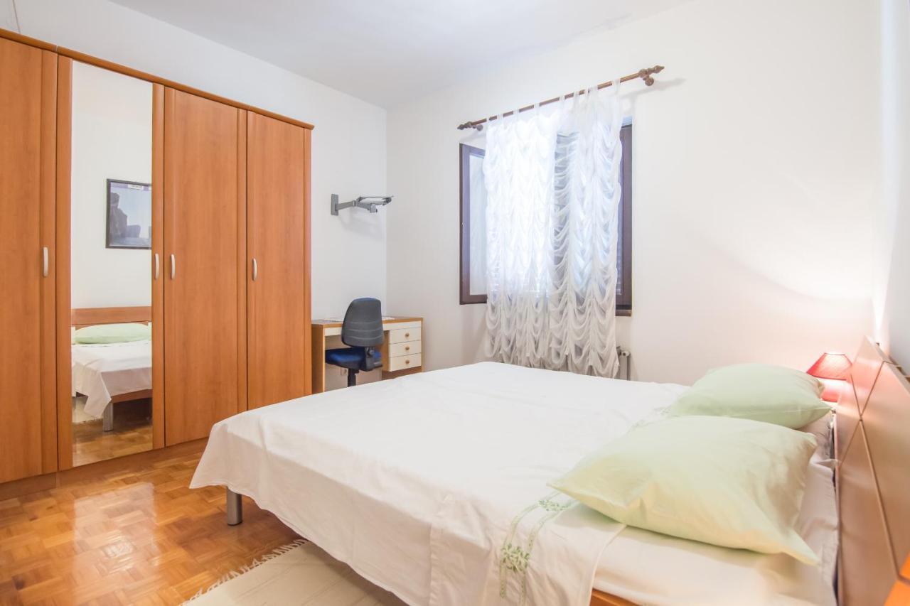 Apartman Zvjezda Biograd Na Moru Exterior foto